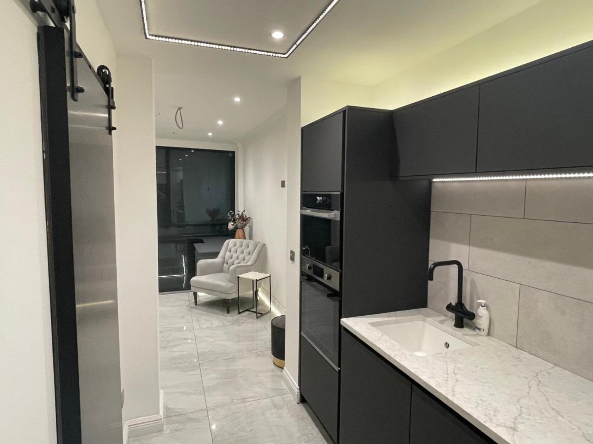 Luxury Apartment Edinburgh Centre With Steam Room Exterior photo