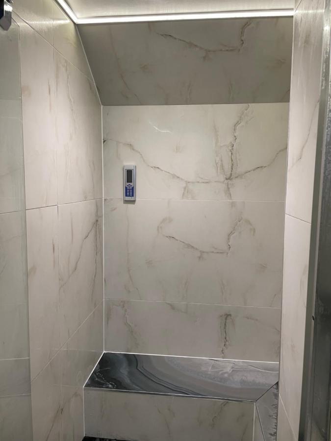 Luxury Apartment Edinburgh Centre With Steam Room Exterior photo