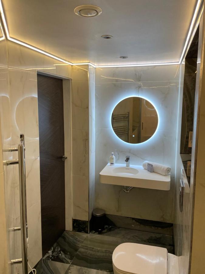 Luxury Apartment Edinburgh Centre With Steam Room Exterior photo